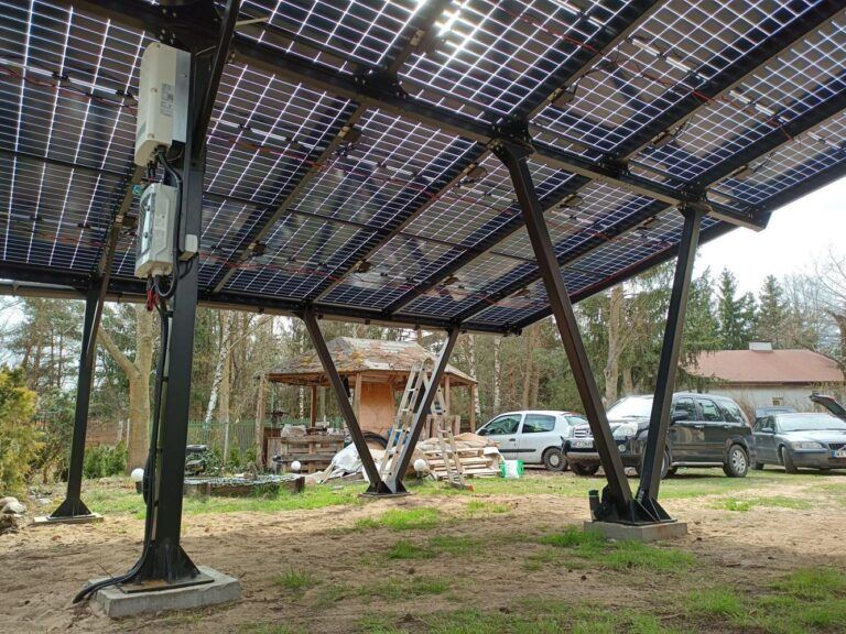 Carport fotowoltaiczny stalowy