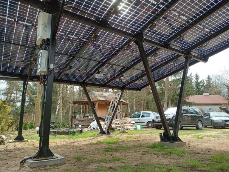 Carport fotowoltaiczny stalowy