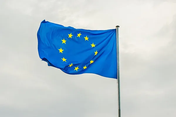 Unia europejska obowiązkowa fotowoltaika. sprawdź czy dotyczy też ciebie! obowiązkowa fotowoltaika min