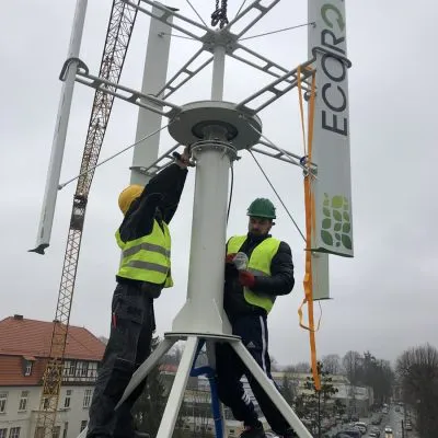 pionowy wiatrak przydomowy 3kw (ecorote 2800)