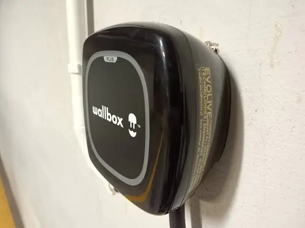 Ładowanie elektryka w trasie: porady i wskazówki ładowanie elektryka w trasie wallbox