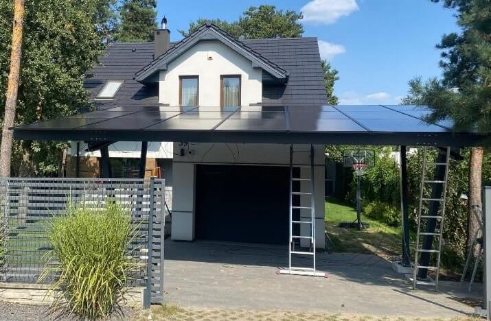 Montaż wiaty z fotowoltaiką – Kompletny przewodnik Min Montaż wiata z fotowoltaiką – Kompletny przewodnik Min